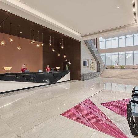 Crowne Plaza Manila Galleria By Ihg Pasig City Экстерьер фото