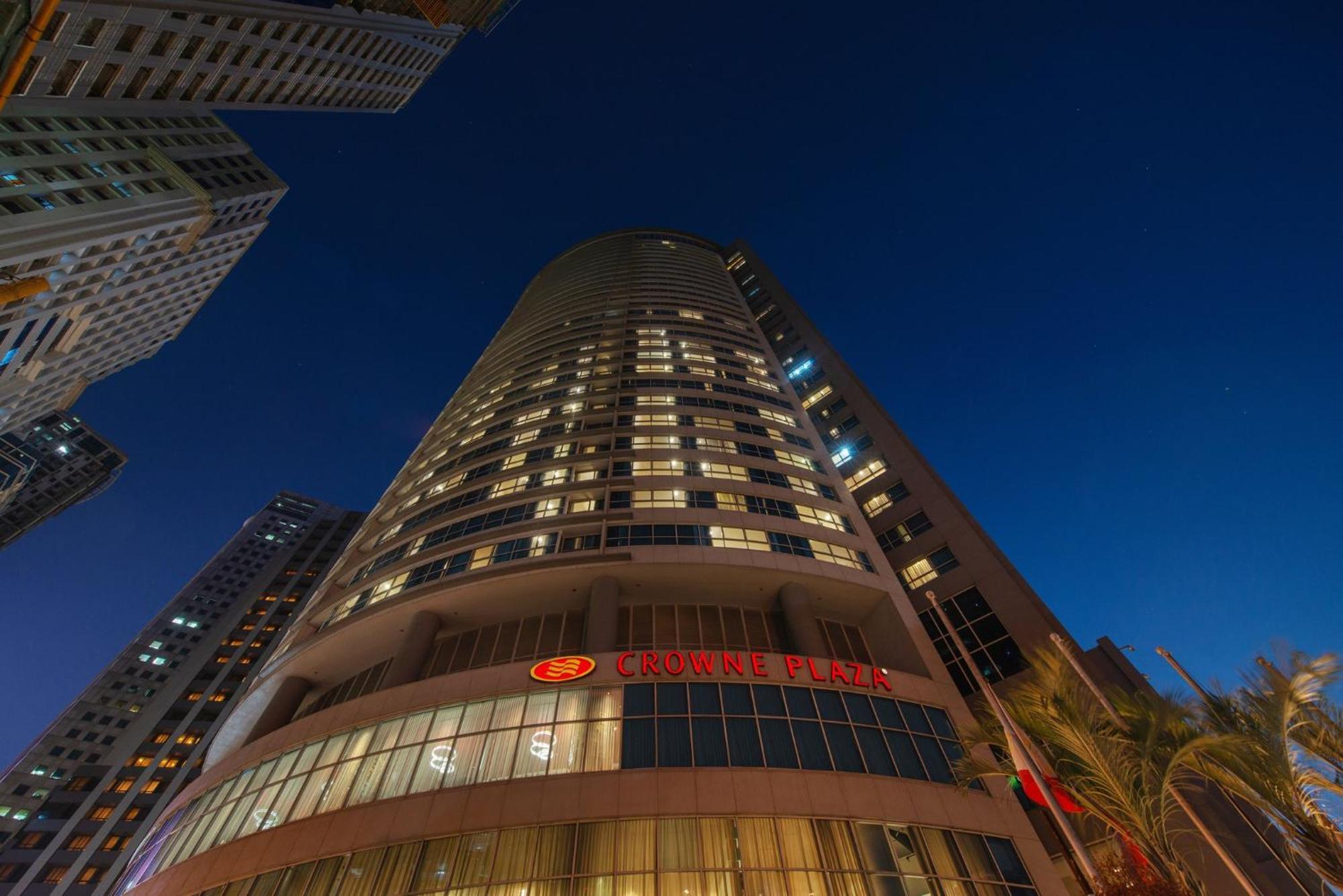 Crowne Plaza Manila Galleria By Ihg Pasig City Экстерьер фото
