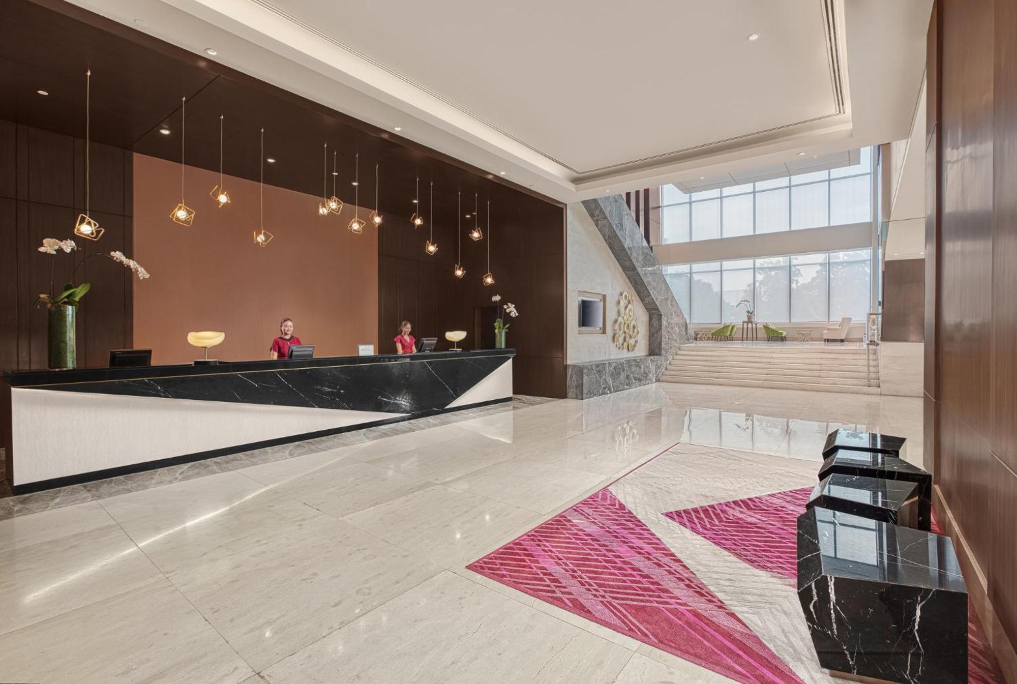 Crowne Plaza Manila Galleria By Ihg Pasig City Экстерьер фото