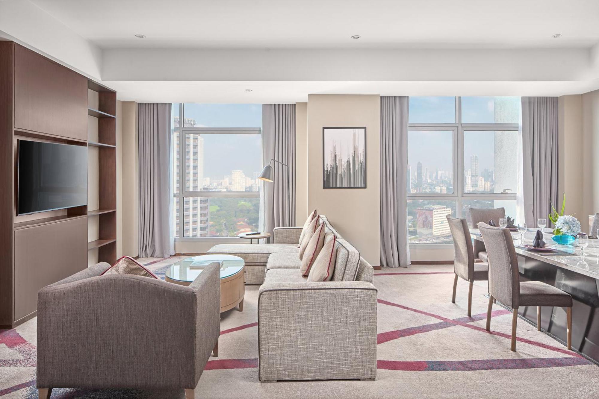 Crowne Plaza Manila Galleria By Ihg Pasig City Экстерьер фото