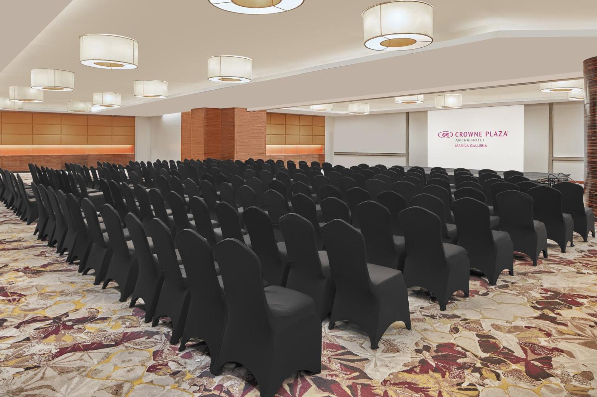 Crowne Plaza Manila Galleria By Ihg Pasig City Экстерьер фото