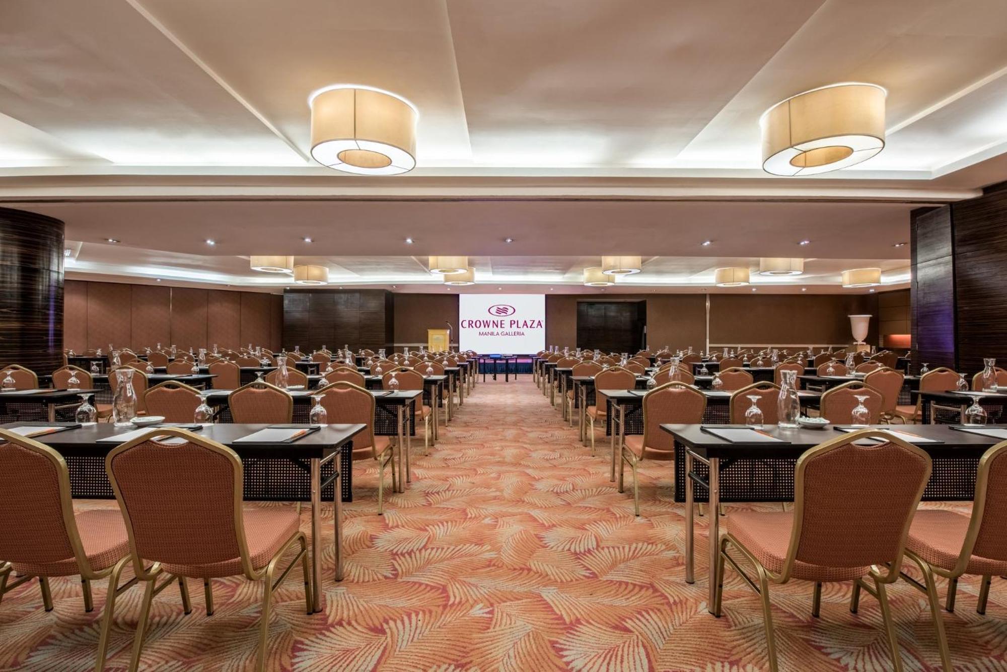 Crowne Plaza Manila Galleria By Ihg Pasig City Экстерьер фото